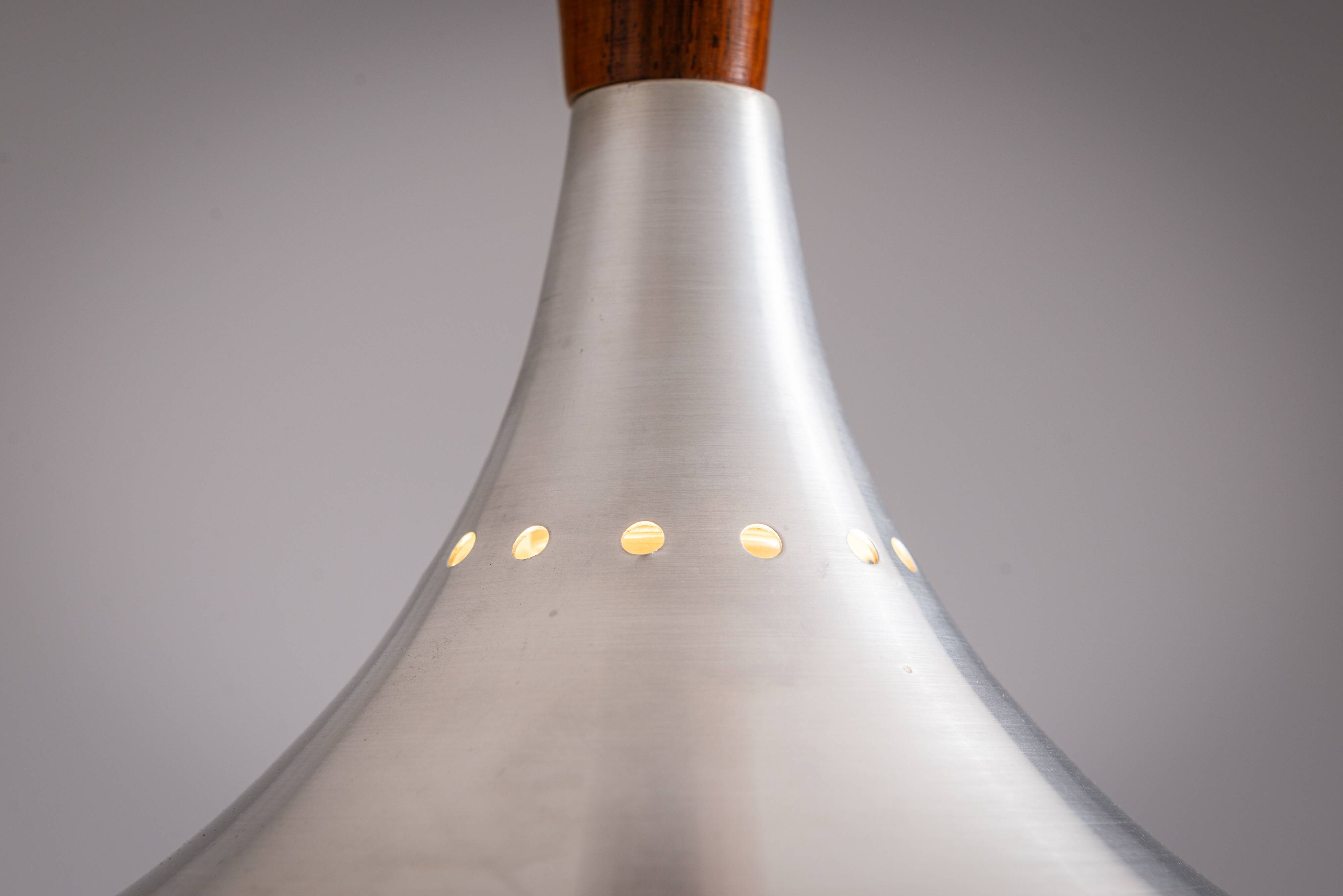 Sölken Leuchten pendant in aluminium and wood