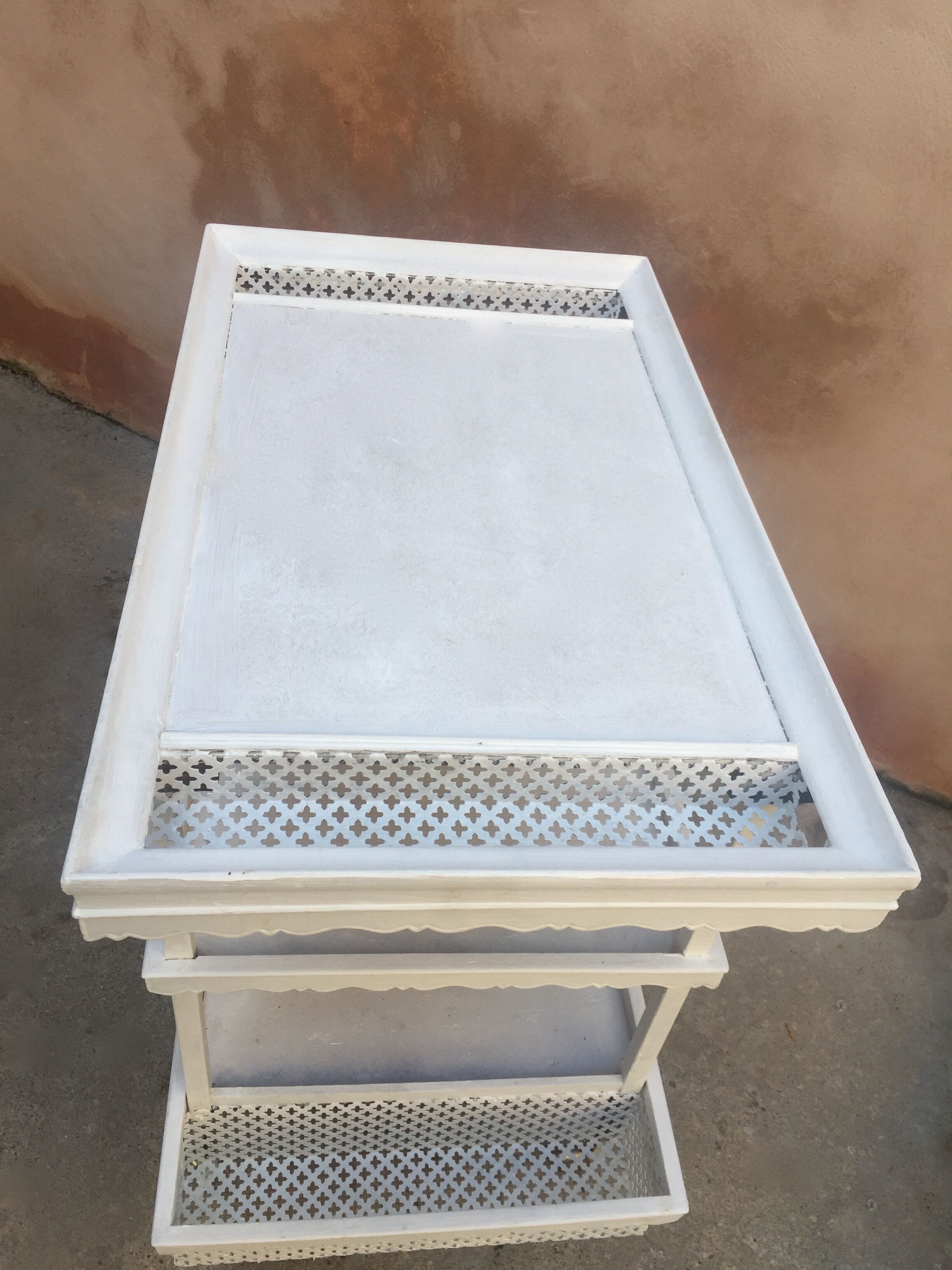 Garden serving table