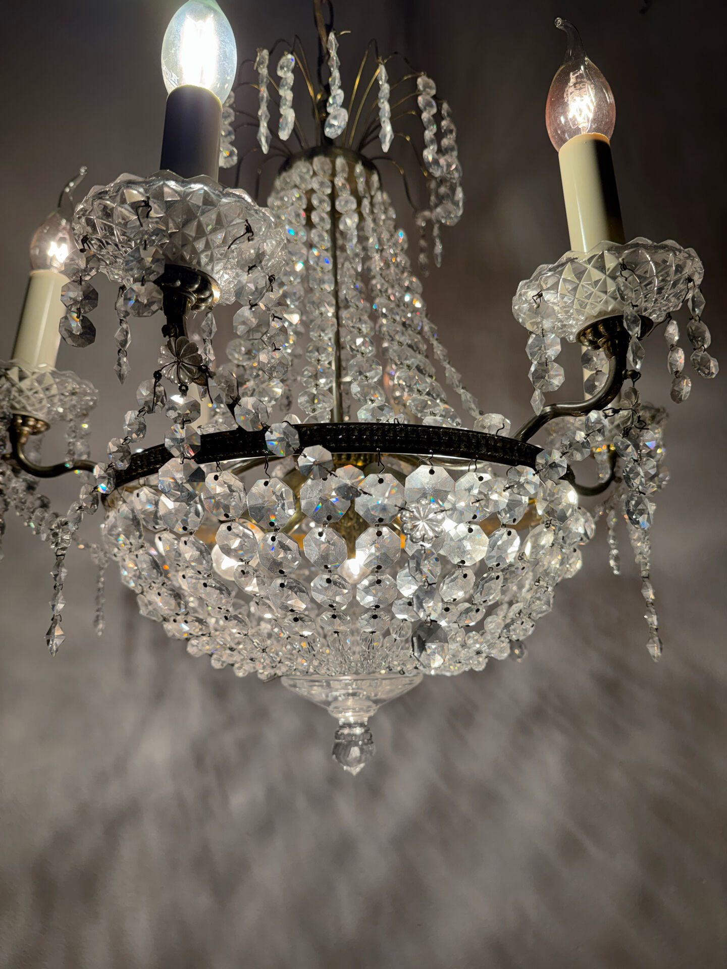 Crystal balloon chandelier from the 1960s.