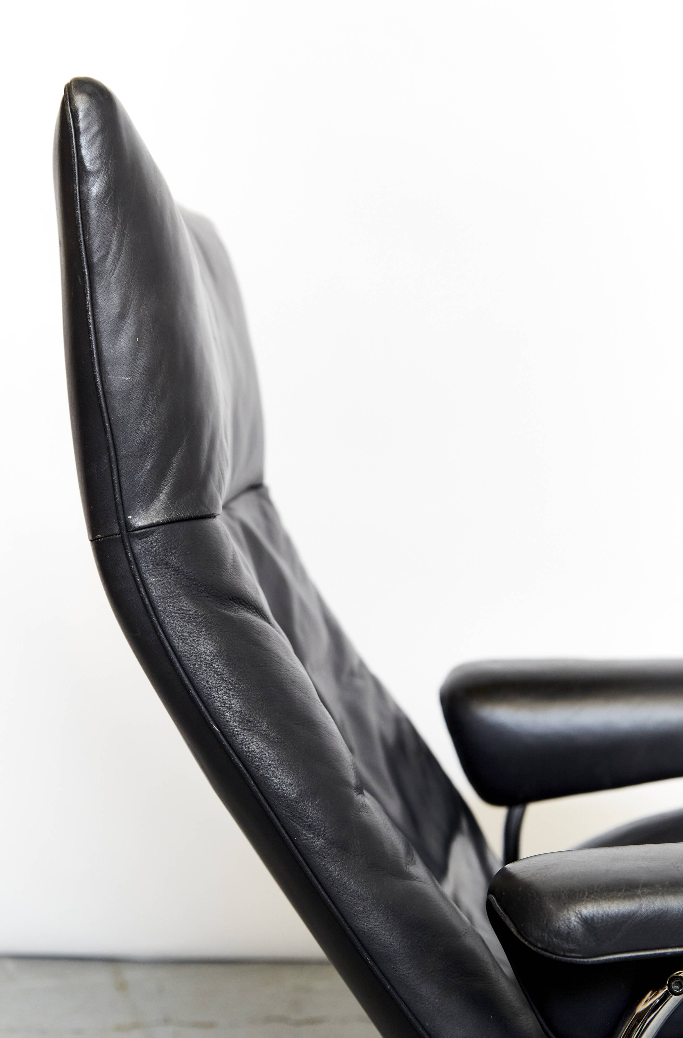 De Sede Lounge Chair & Ottoman DS-2030 de Hans Eichenberger