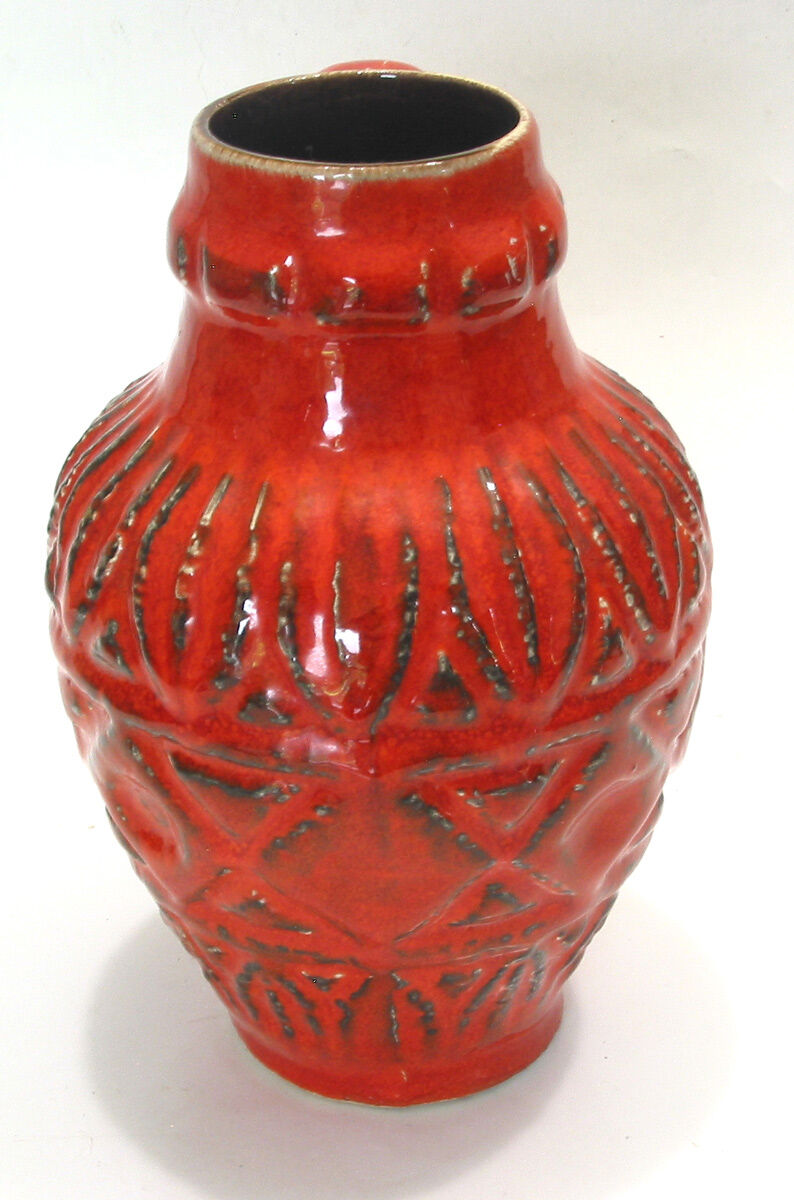 Superb pair of red vases by Bodo Mans for Bay 1960-1970's