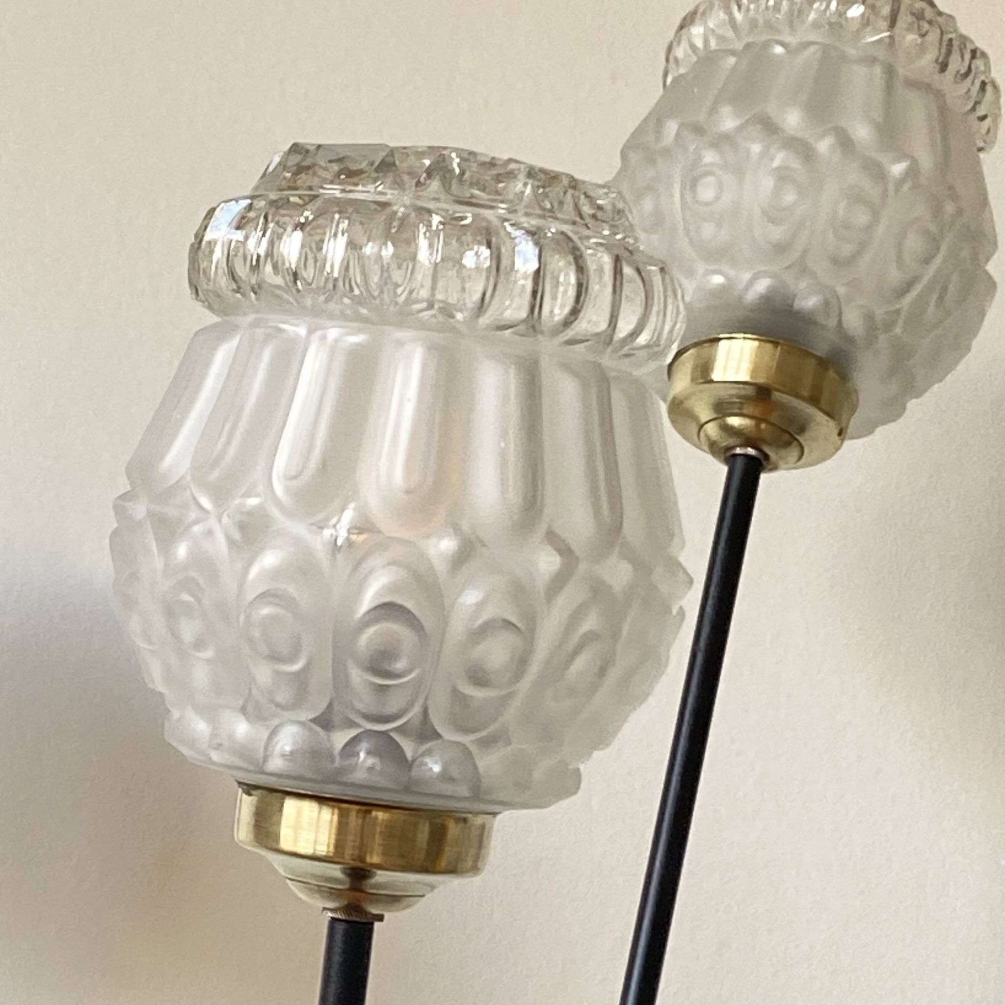 Large tripod floor lamp in black metal with 3 molded glass globes LAMP-7296