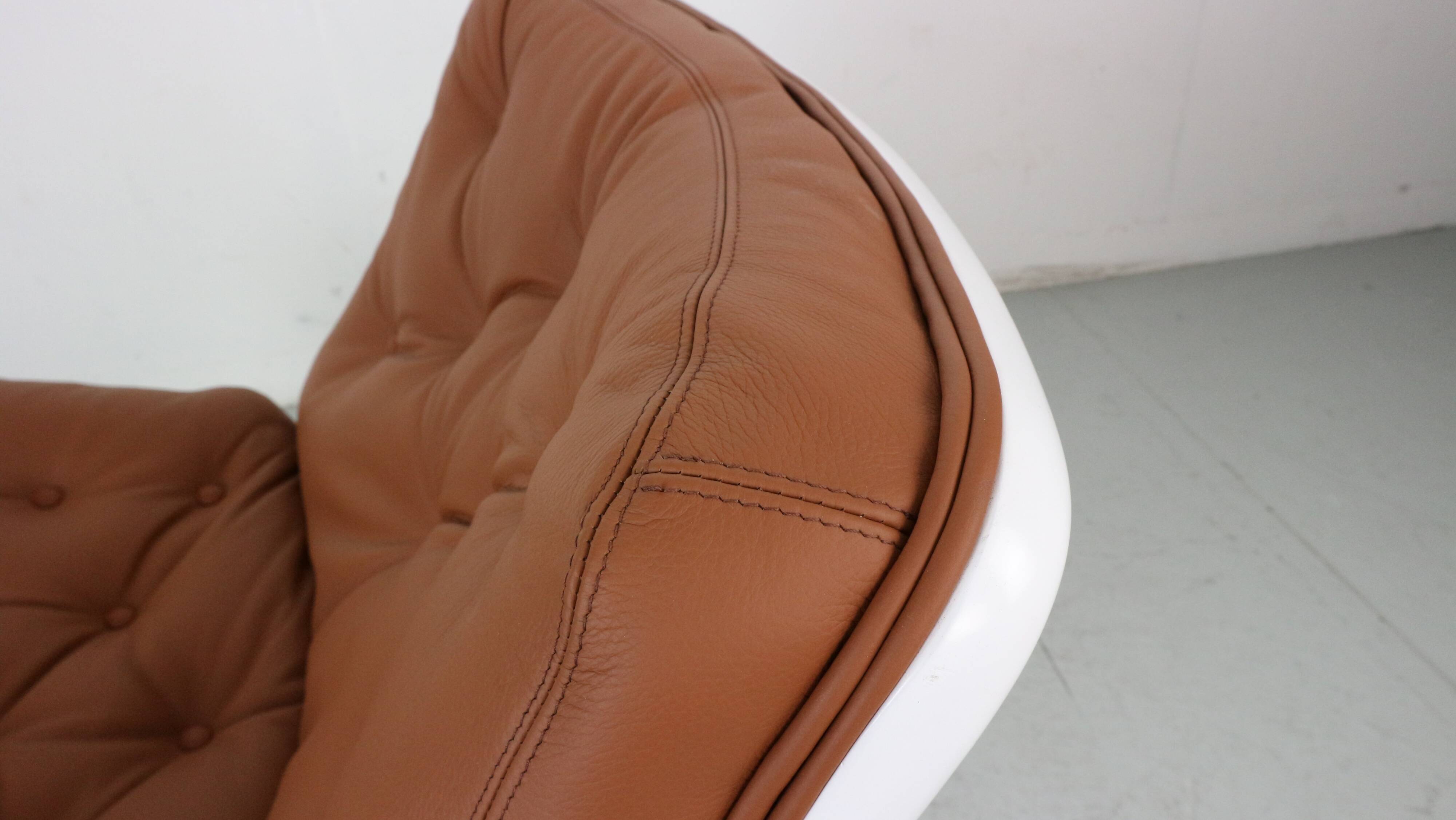 No. 976 Swivel Chair by Geoffrey Harcourt for Artifort, The Netherland