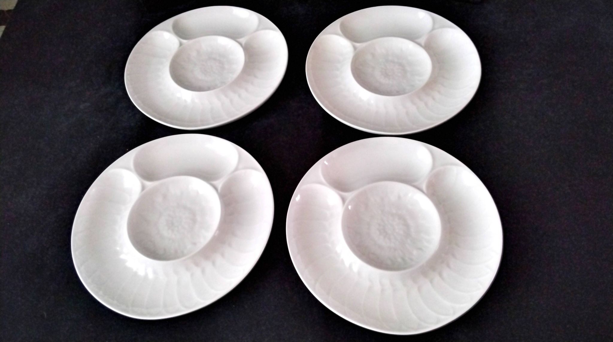 4 artichoke plates in white porcelain by Pillivuyt