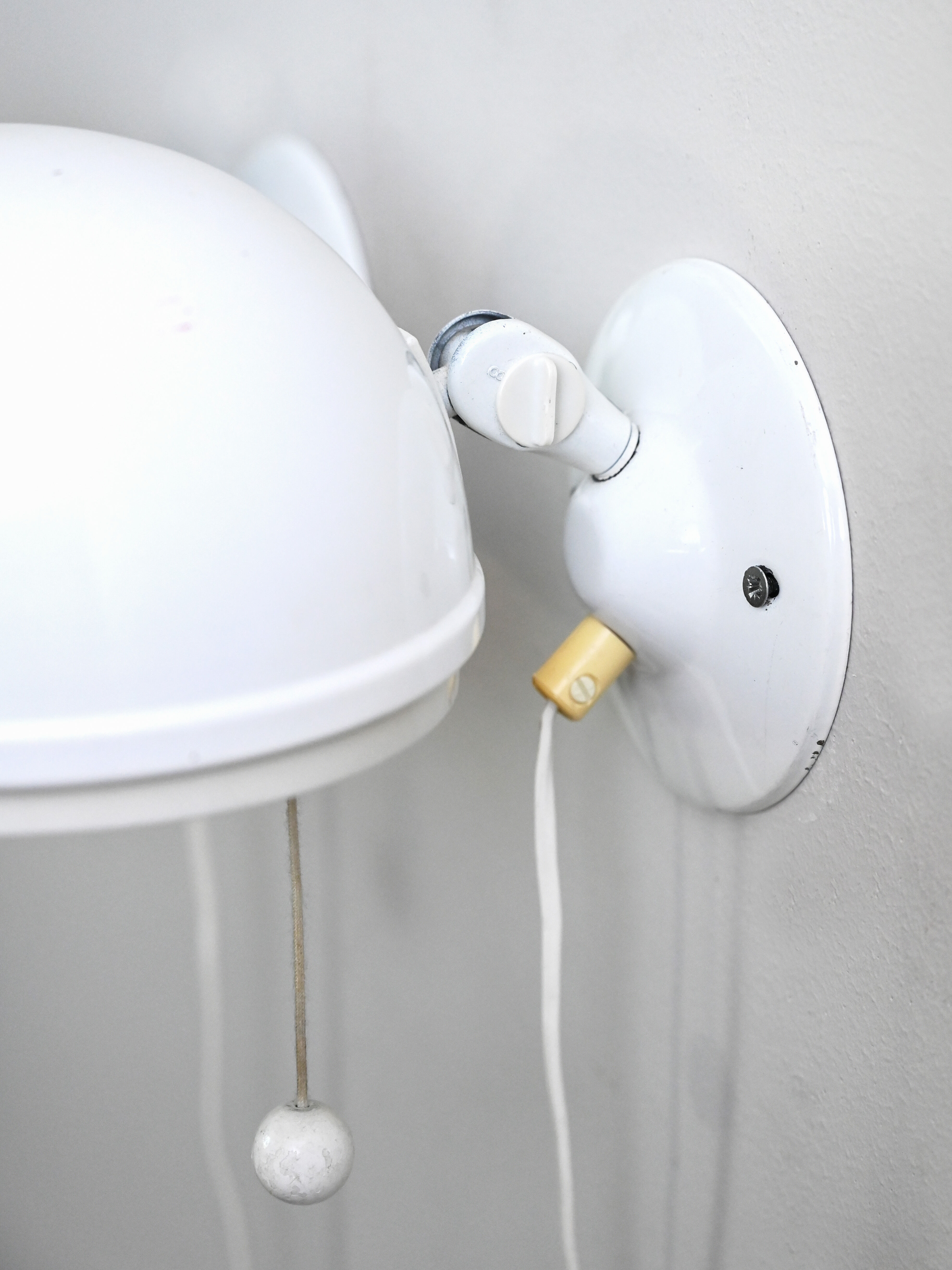 Scandinavian pair of wall sconces