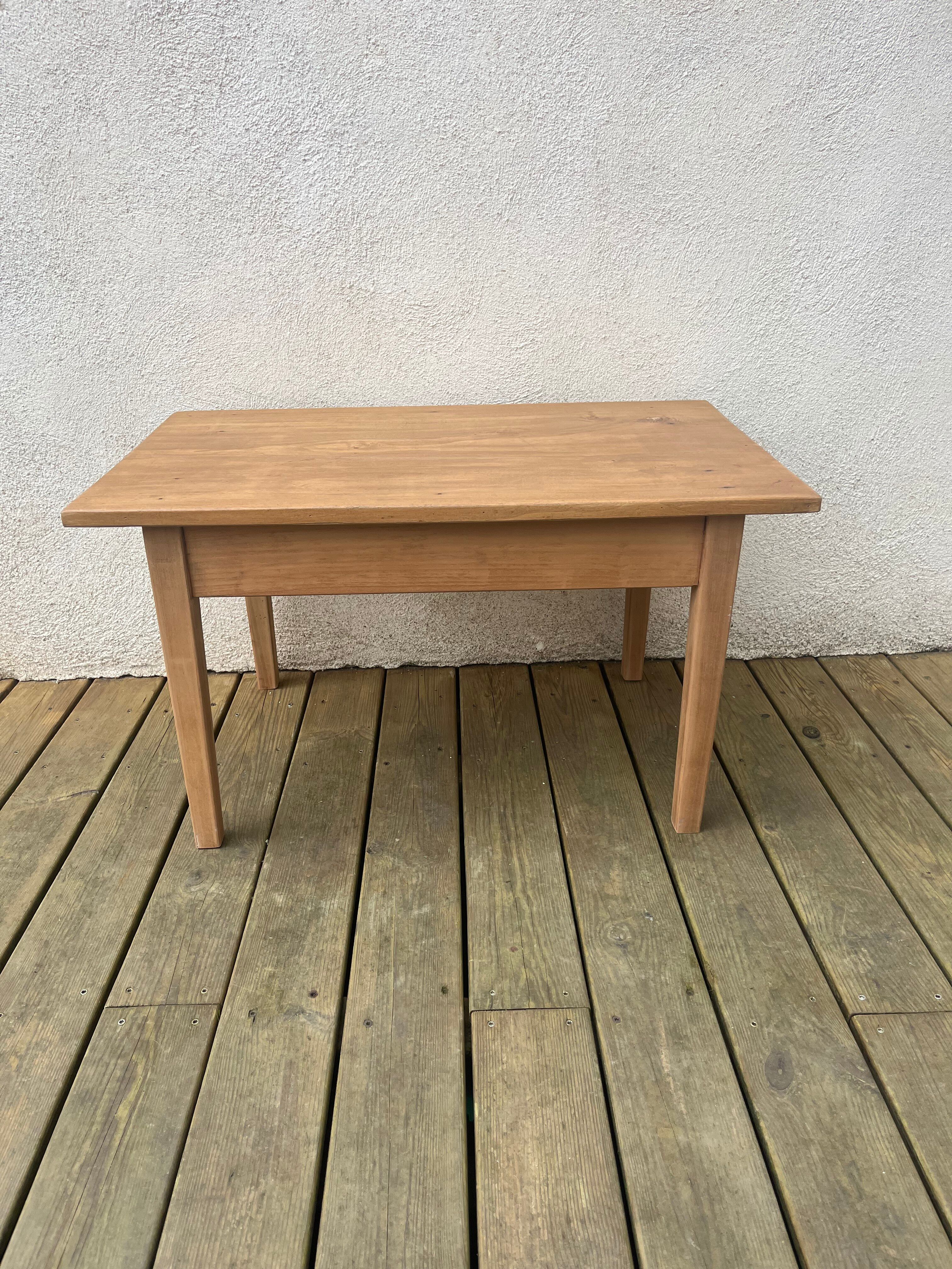 Table basse de ferme