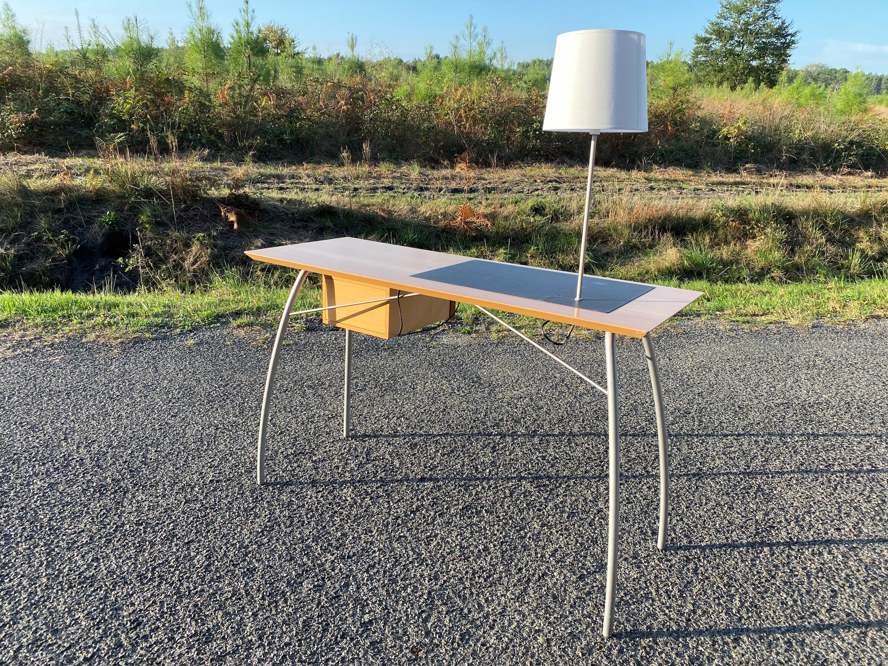 Desk "Saint-James" by Jean Nouvel published by Ligne Roset