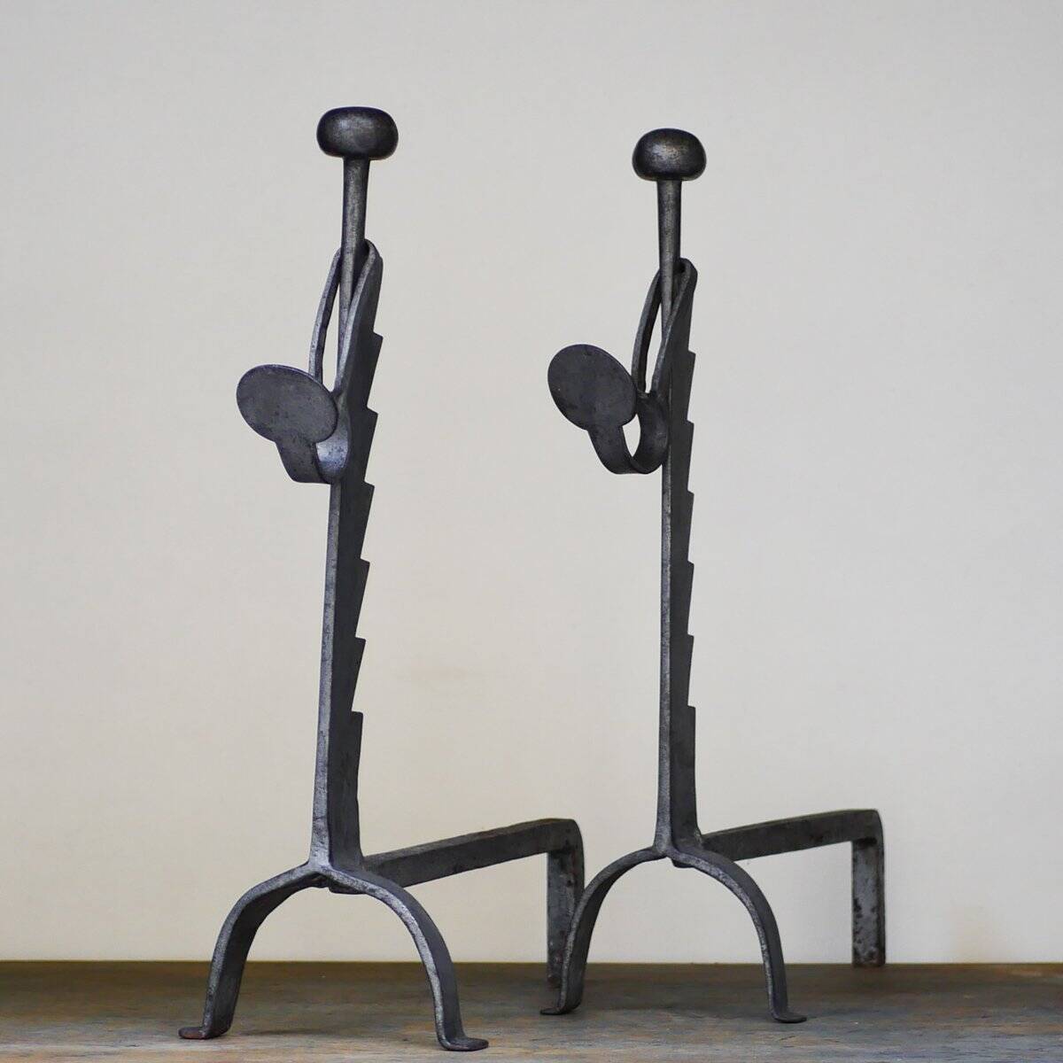 Grilles de cheminée brutalistes, années 1930, ensemble de 2