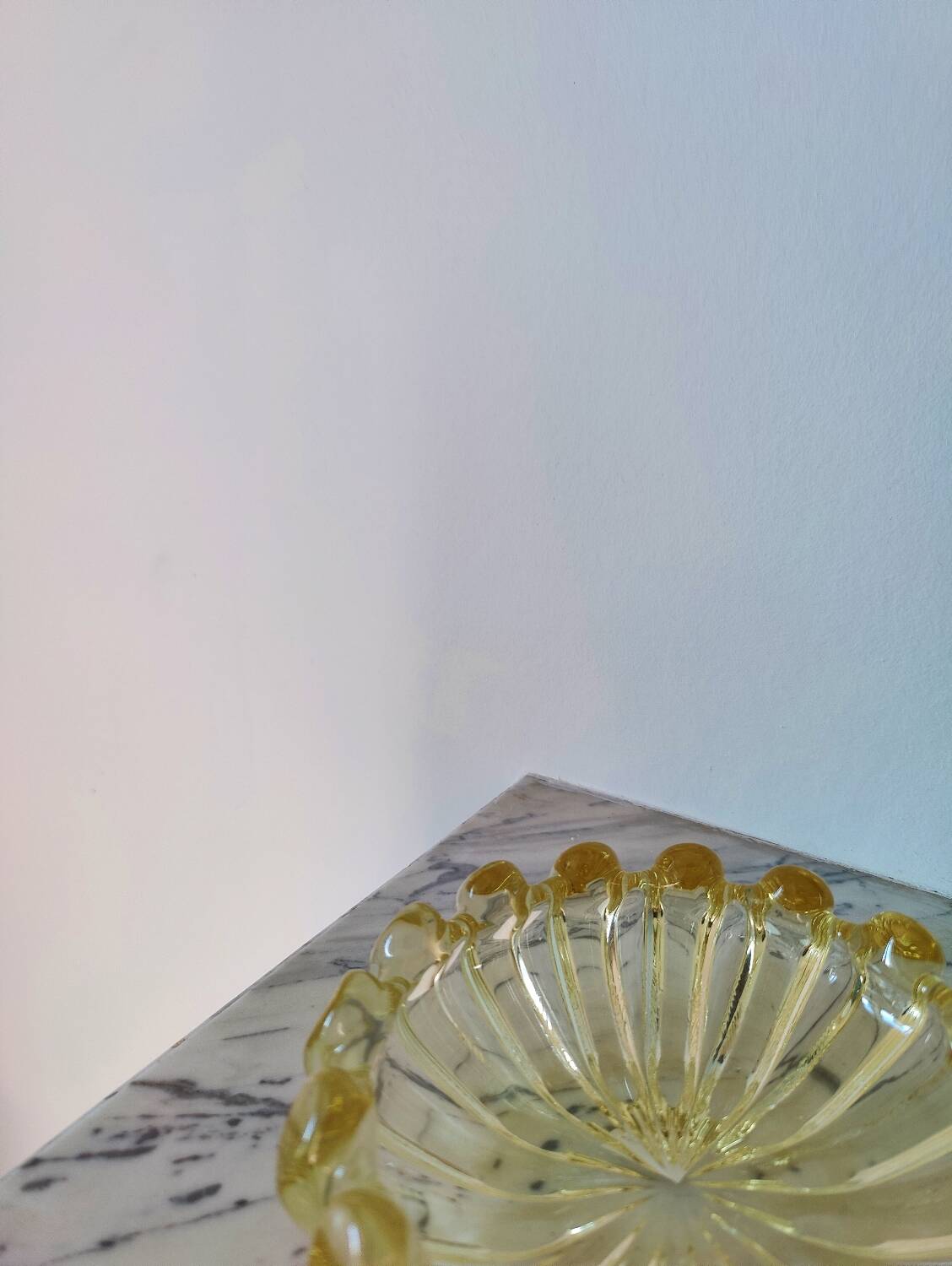 Empty glass pocket