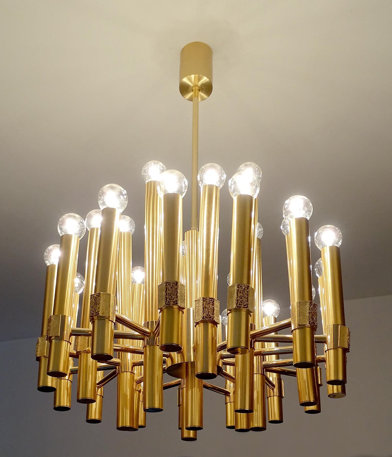 Large and superb Vintage Sputnik Chandelier from Sciolari, Italy, 60s
