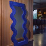 Klein wavy mirror