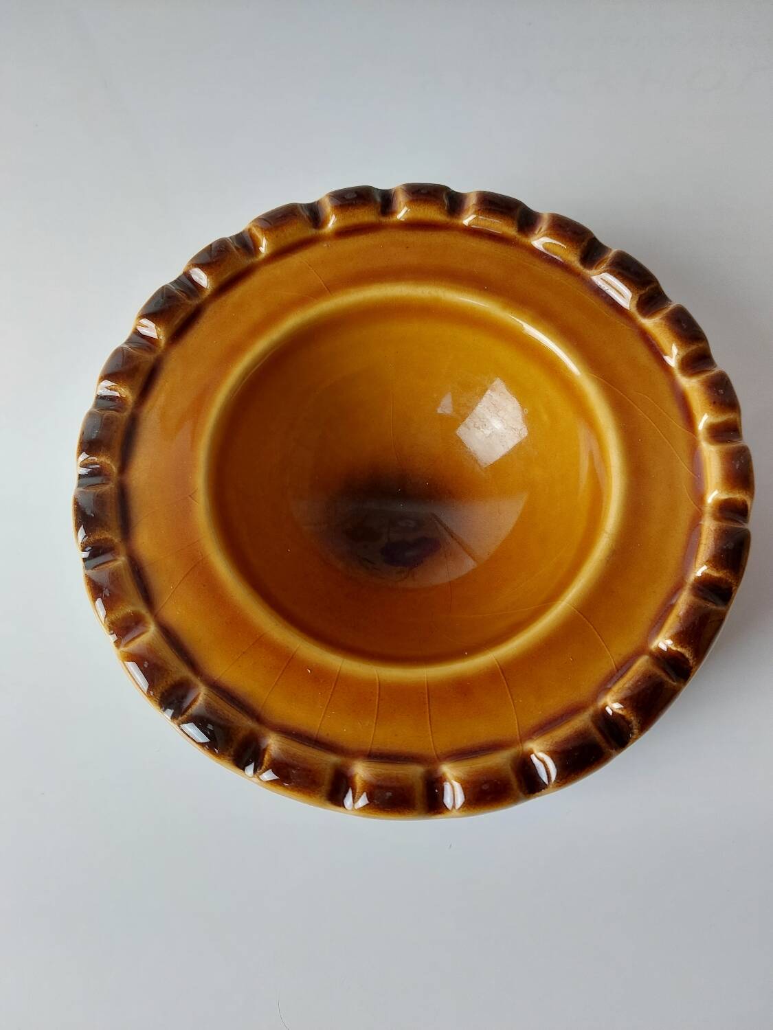 Cendrier céramique ambré années 60