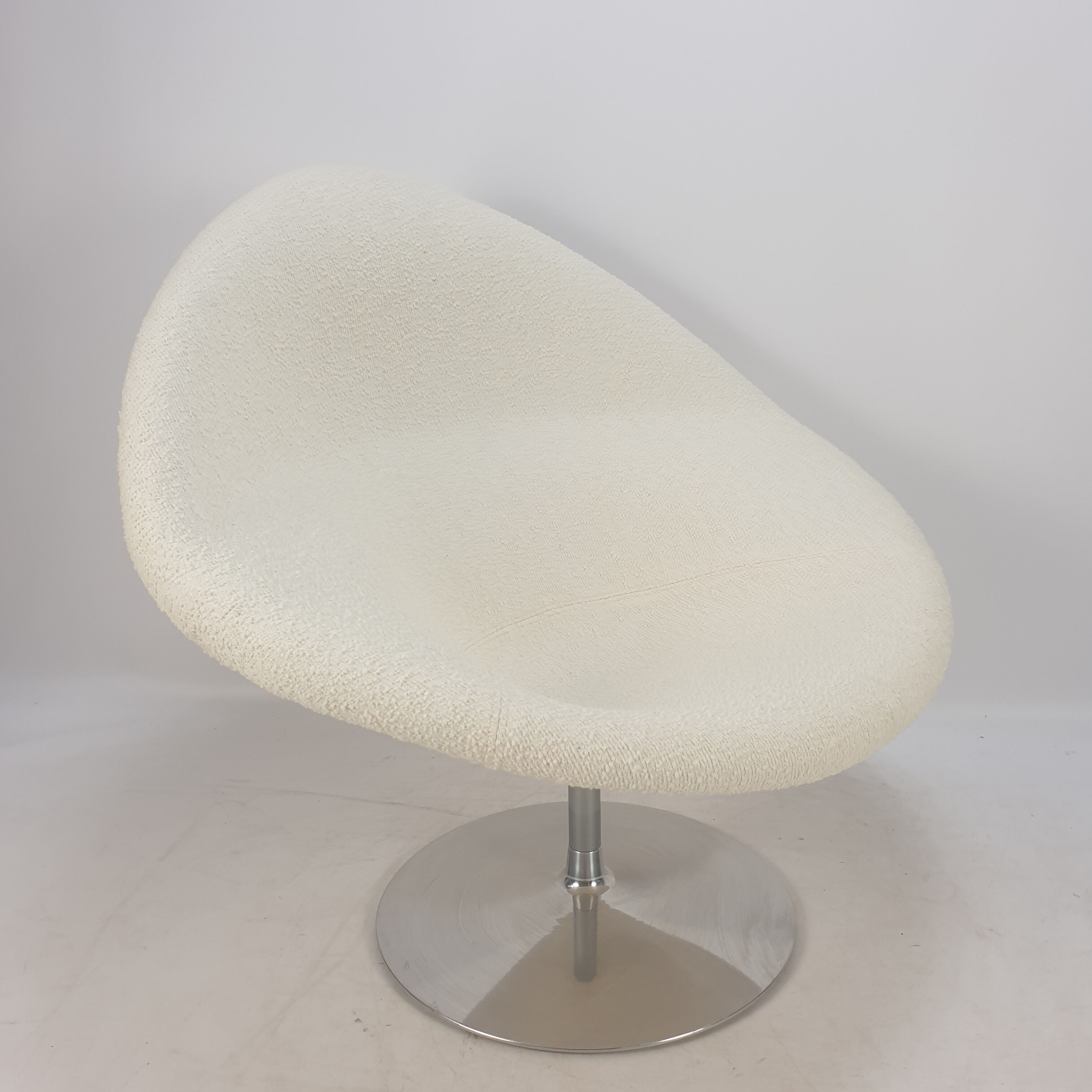 Globe Chair and Ottoman by Pierre Paulin for Artifort, 1960