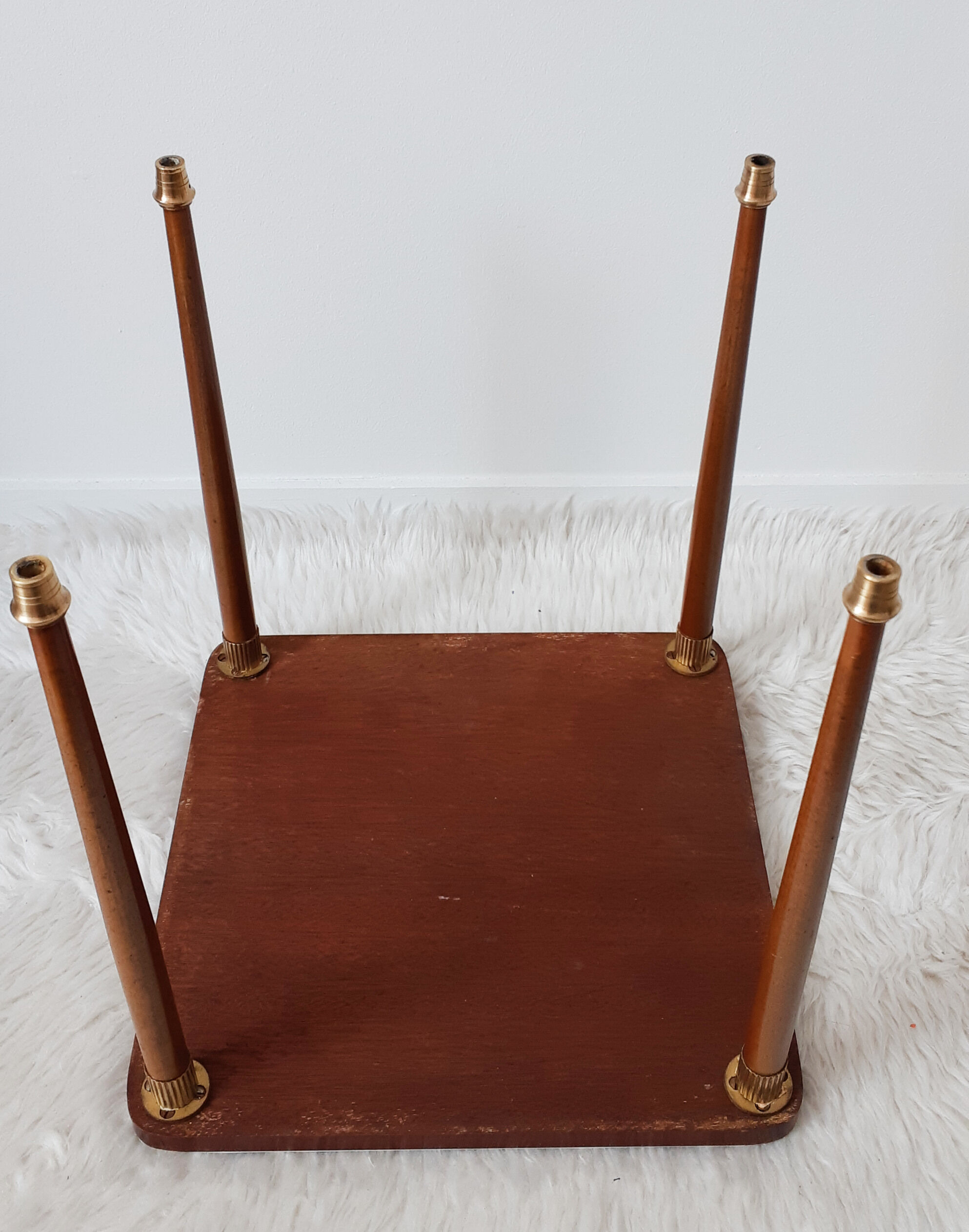 Vintage side table, plant door