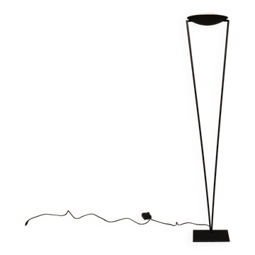 1st edition Victory floor lamp designed by Artoff for Lumen Center Italy 1980s