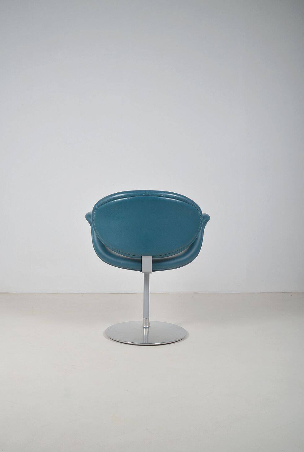 Vintage Tulip chair designed by Pierre Paulin for Artifort