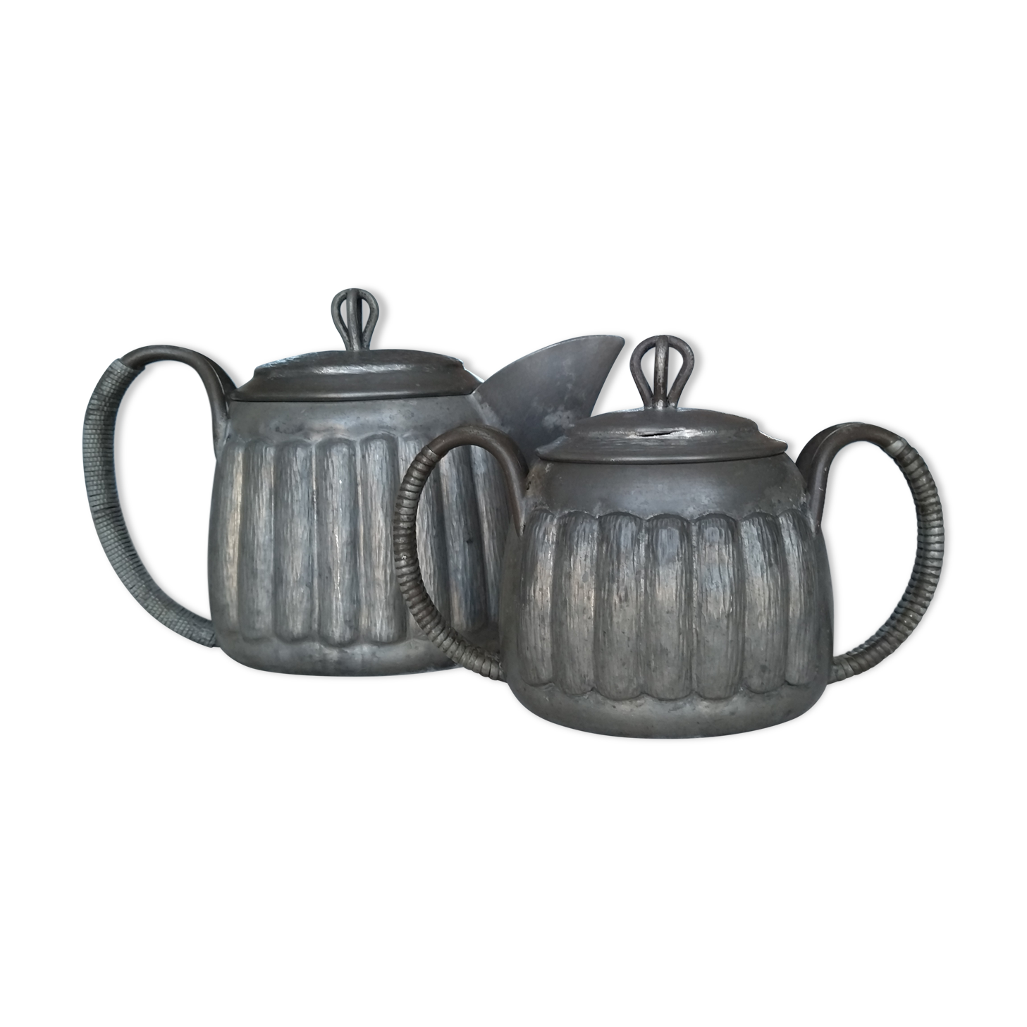 Art deco objects in their art tin juices