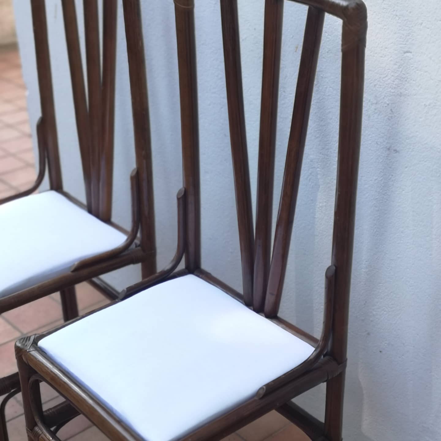 Paire de chaises en canne des Philippines