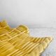 Plat vintage en céramique émaillée – Teinte jaune soleil – Années 60