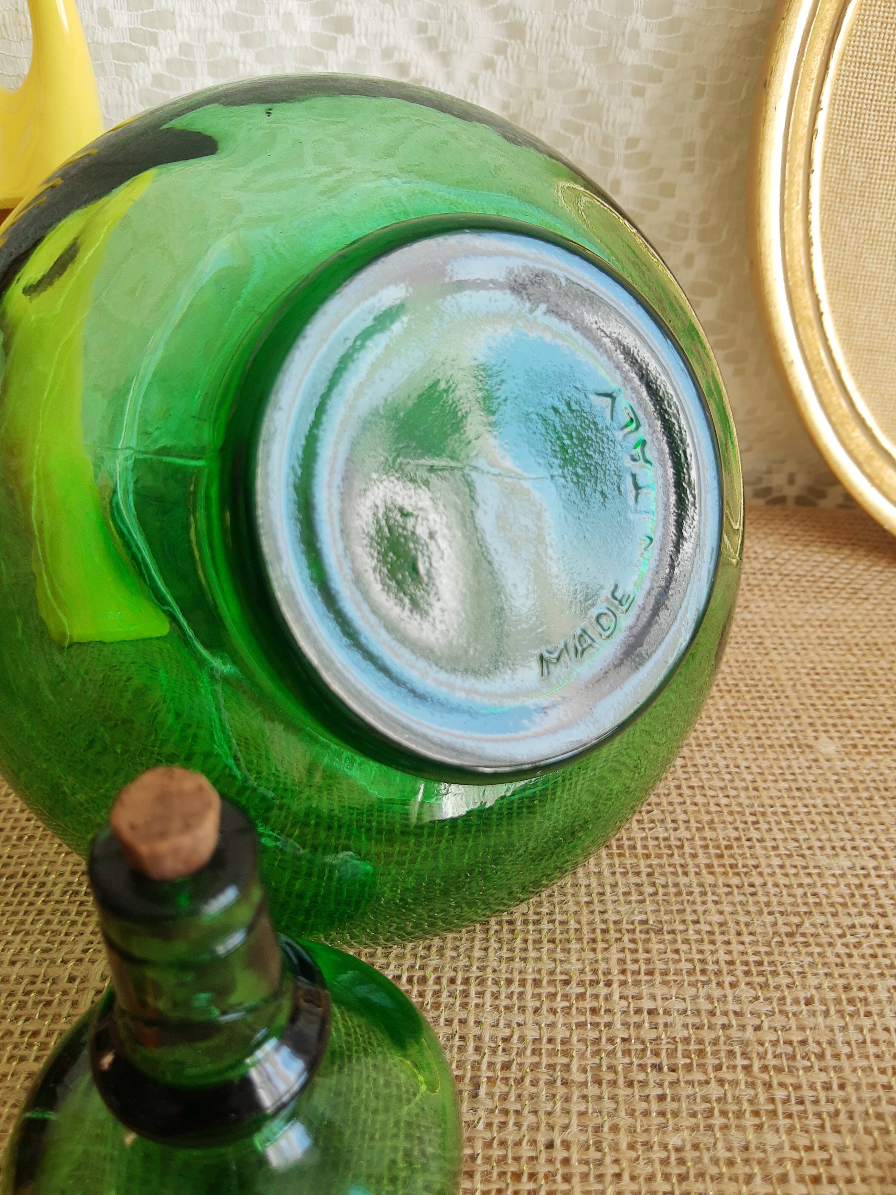 Carafe bouteille en verre, verte made in italy