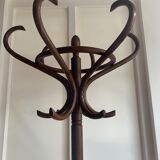 Parrot coat hanger