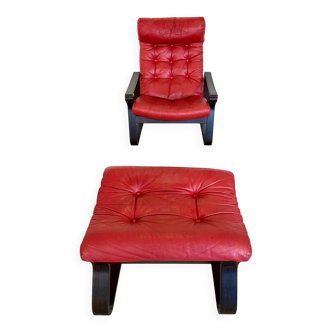 Fauteuil lounge et tabouret rétro danois vintage en cuir rouge par komfo