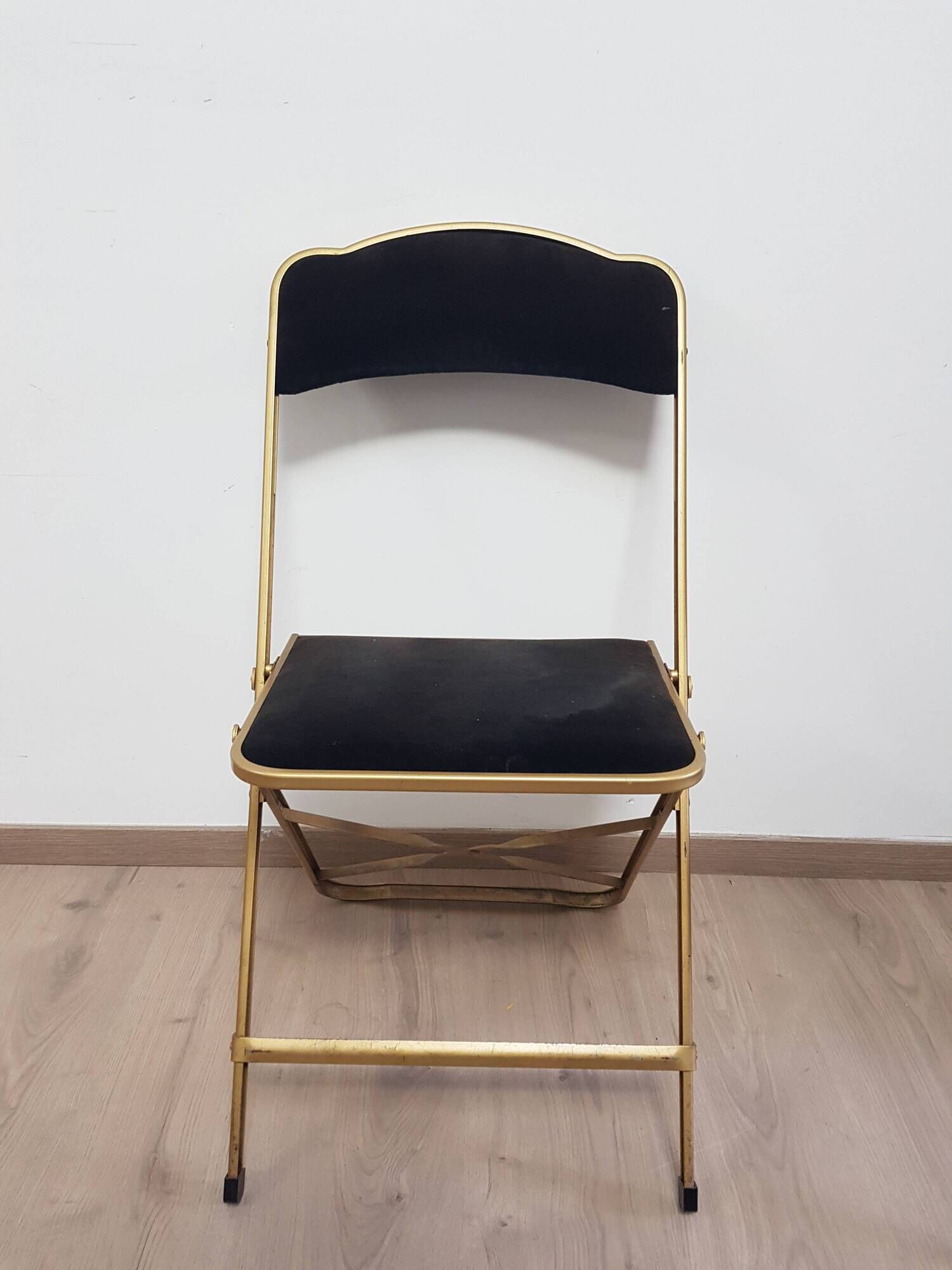 Set of 4 opera theater folding chairs from the 70s two-tone velvet brass