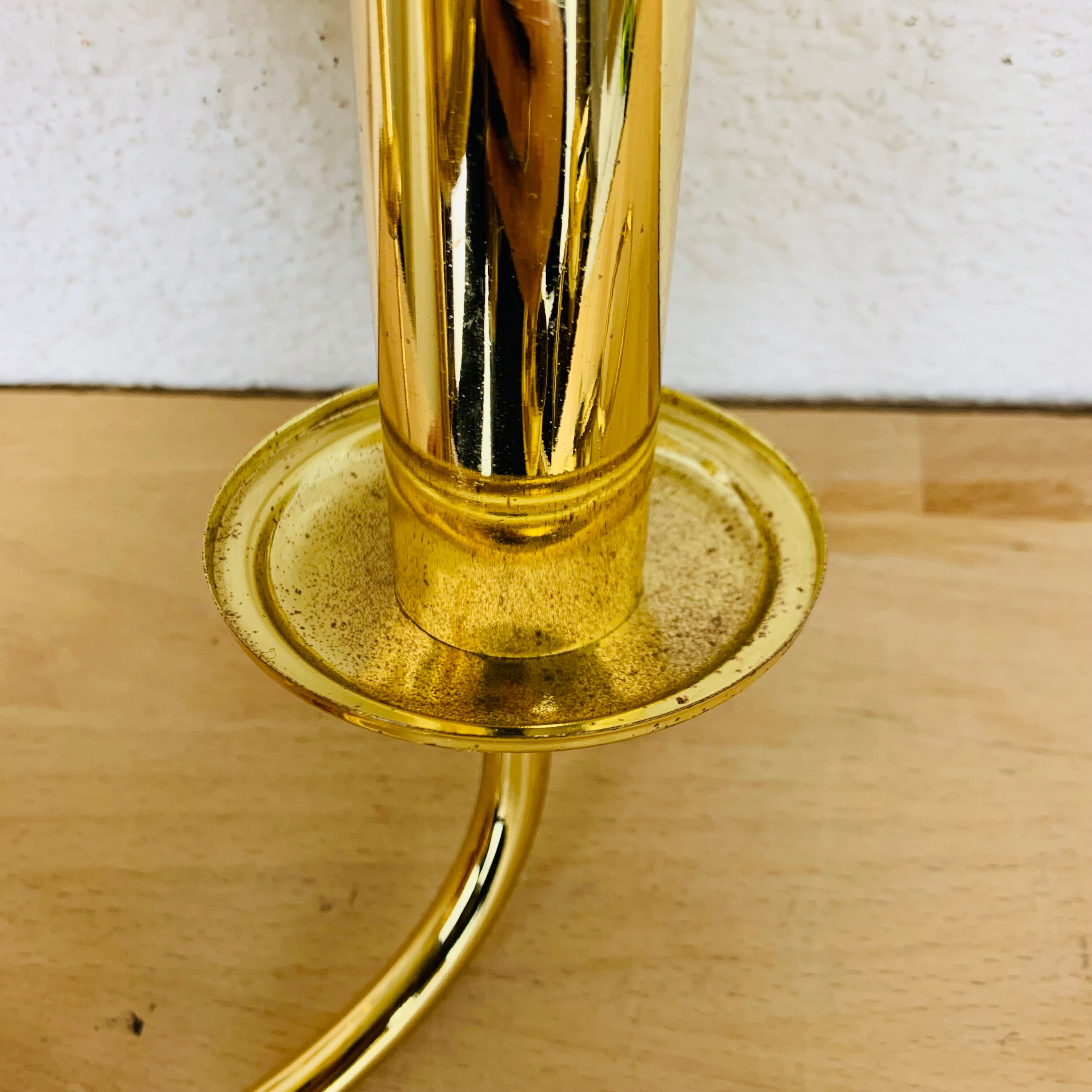 Pair of brass wall lamps Hollywood Regency Je Fassung