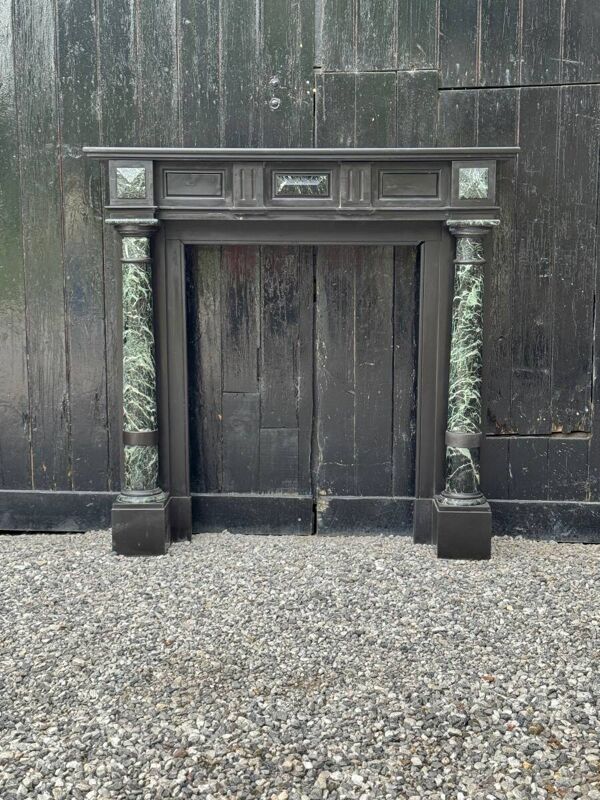 Cheminée Napoléon III en marbre noir de Belgique et vert antique, vers 1880