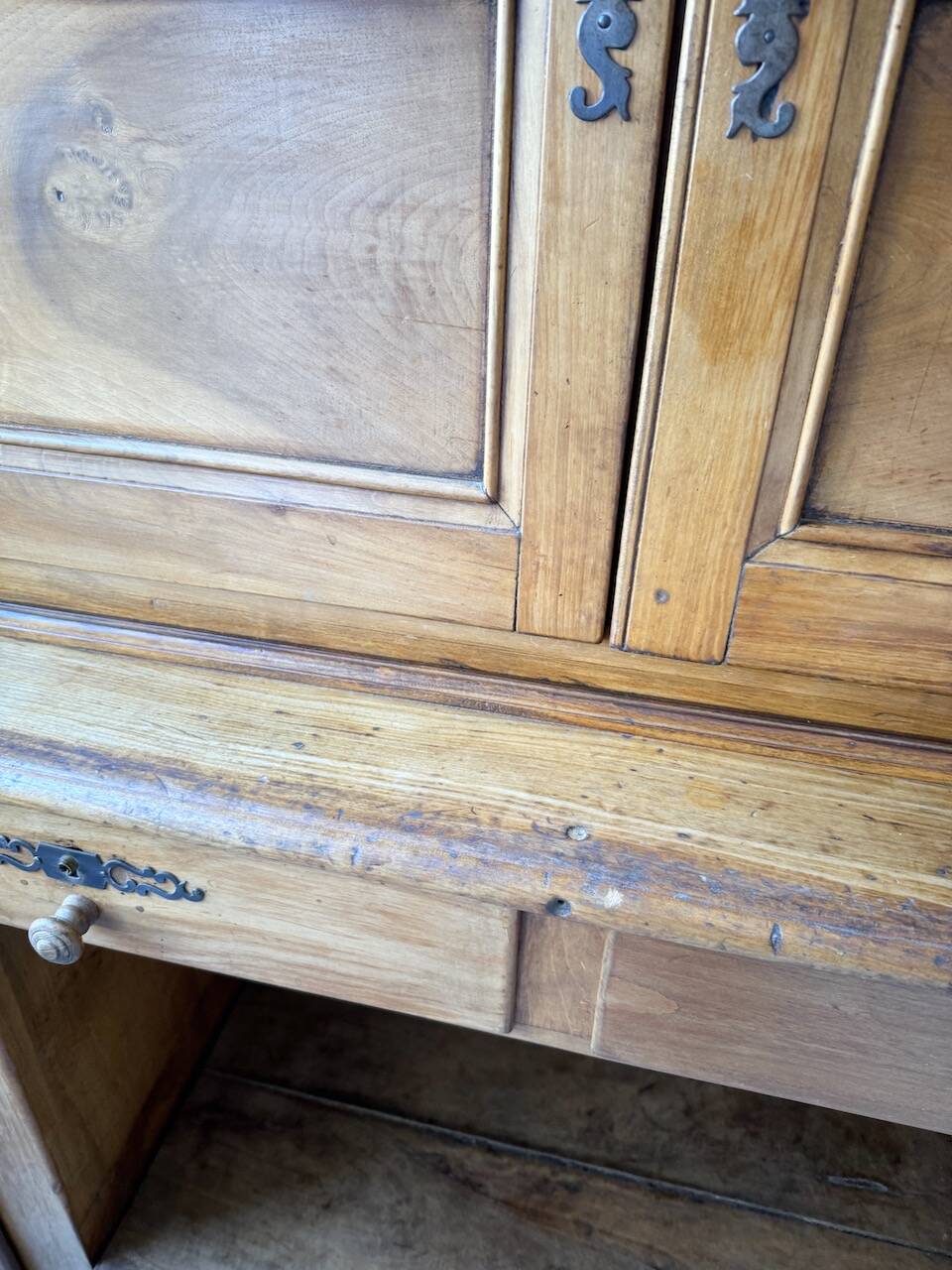 Mountain walnut furniture XXL 1900