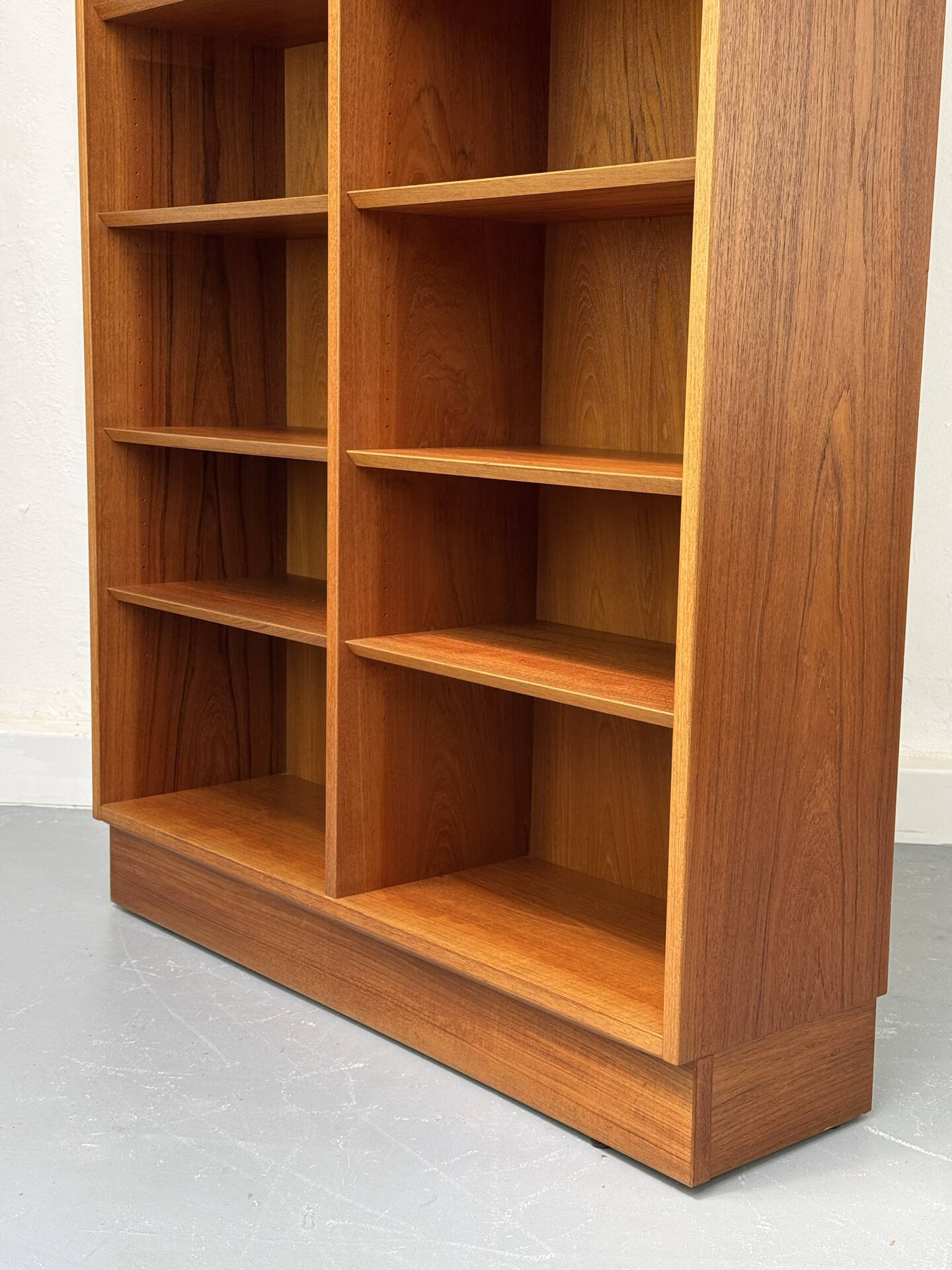 Large Vintage Teak Bookcase by Carlo Jensen for Hundevad & Co., 1960s