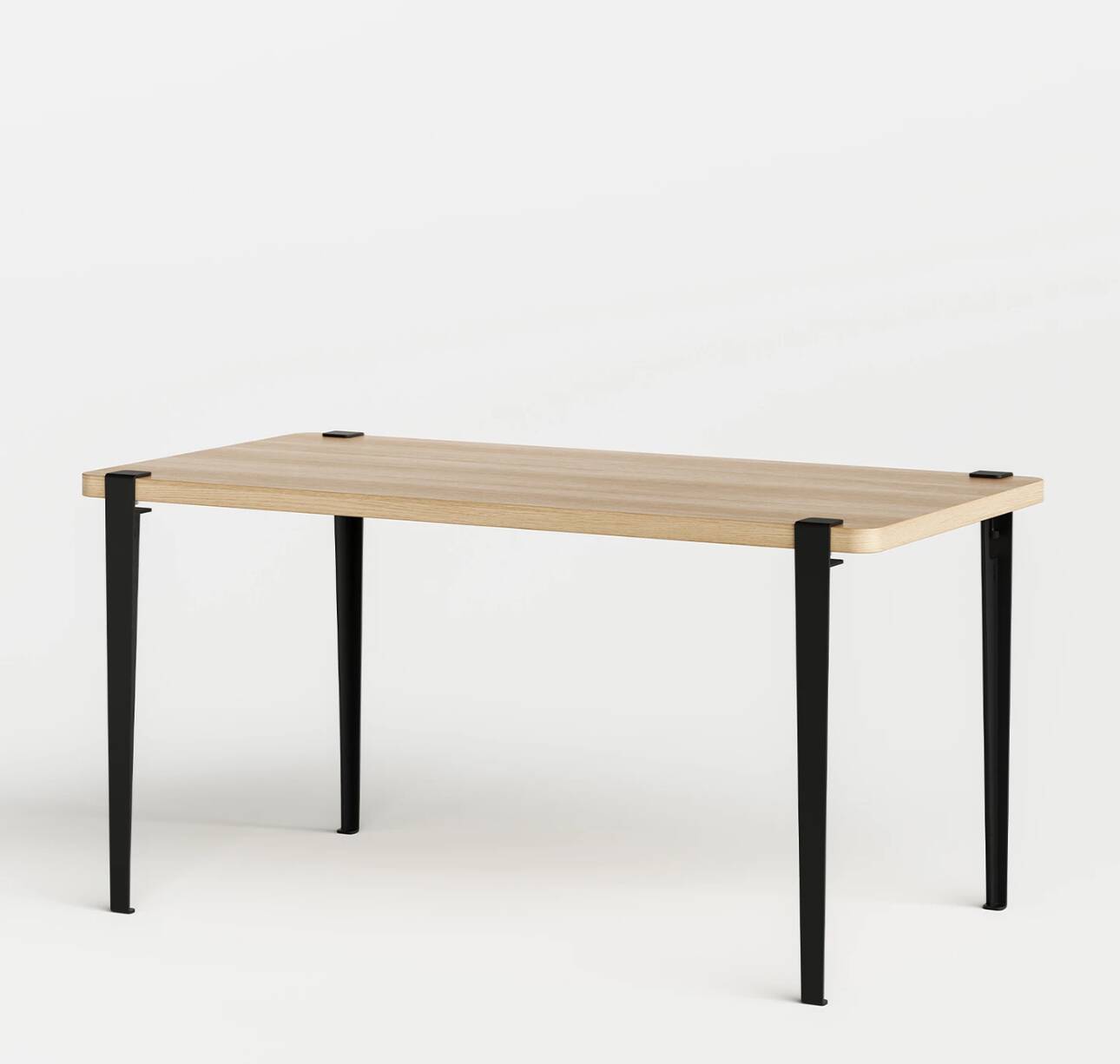 Tiptoe dining table - eco-certified wood