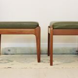 Pair of Mid-Century Stools in oliv leather