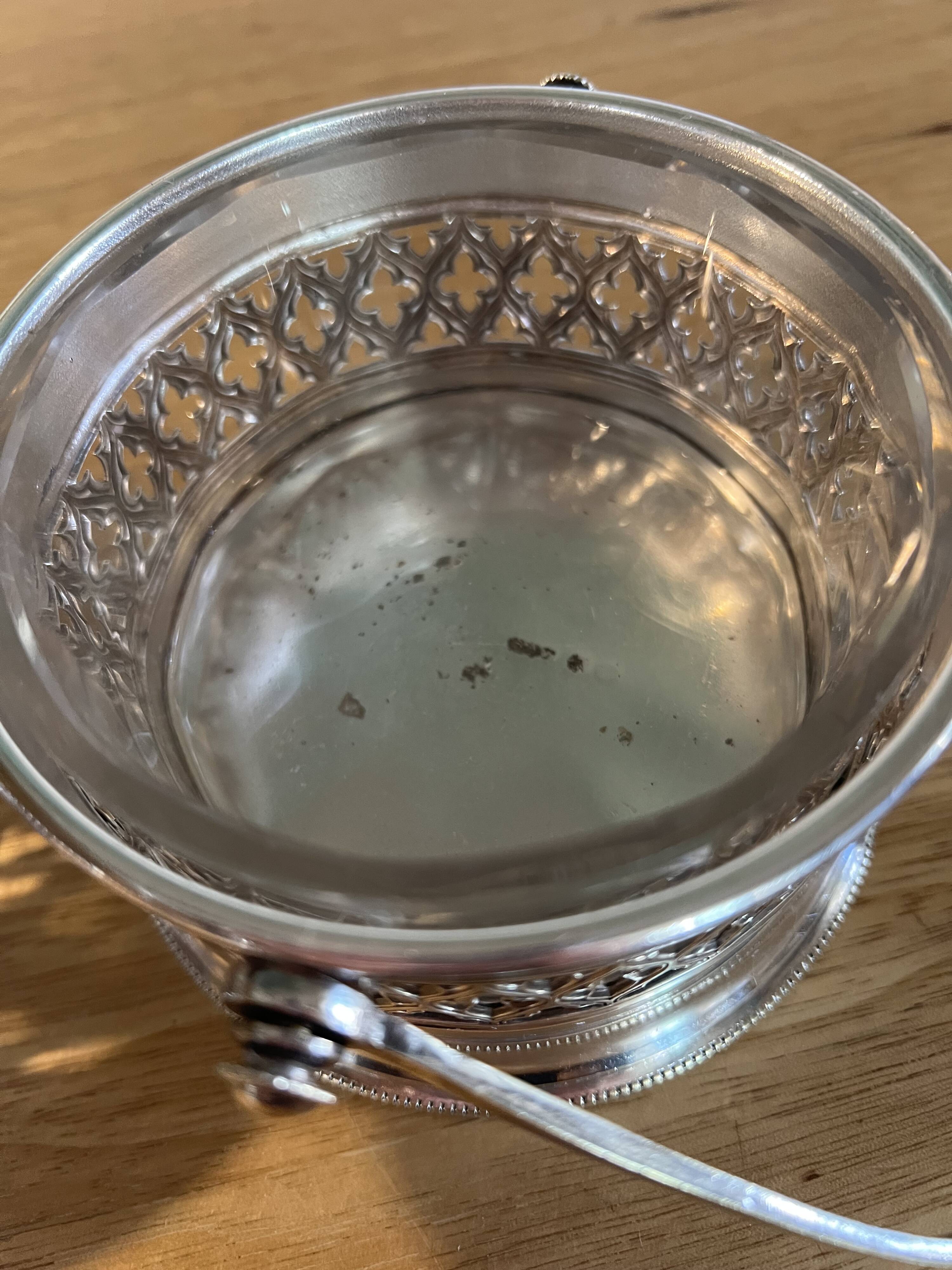 Silverware sugar bowls