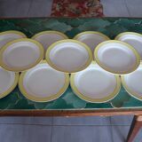 11 yellow plates KG Lunéville France
