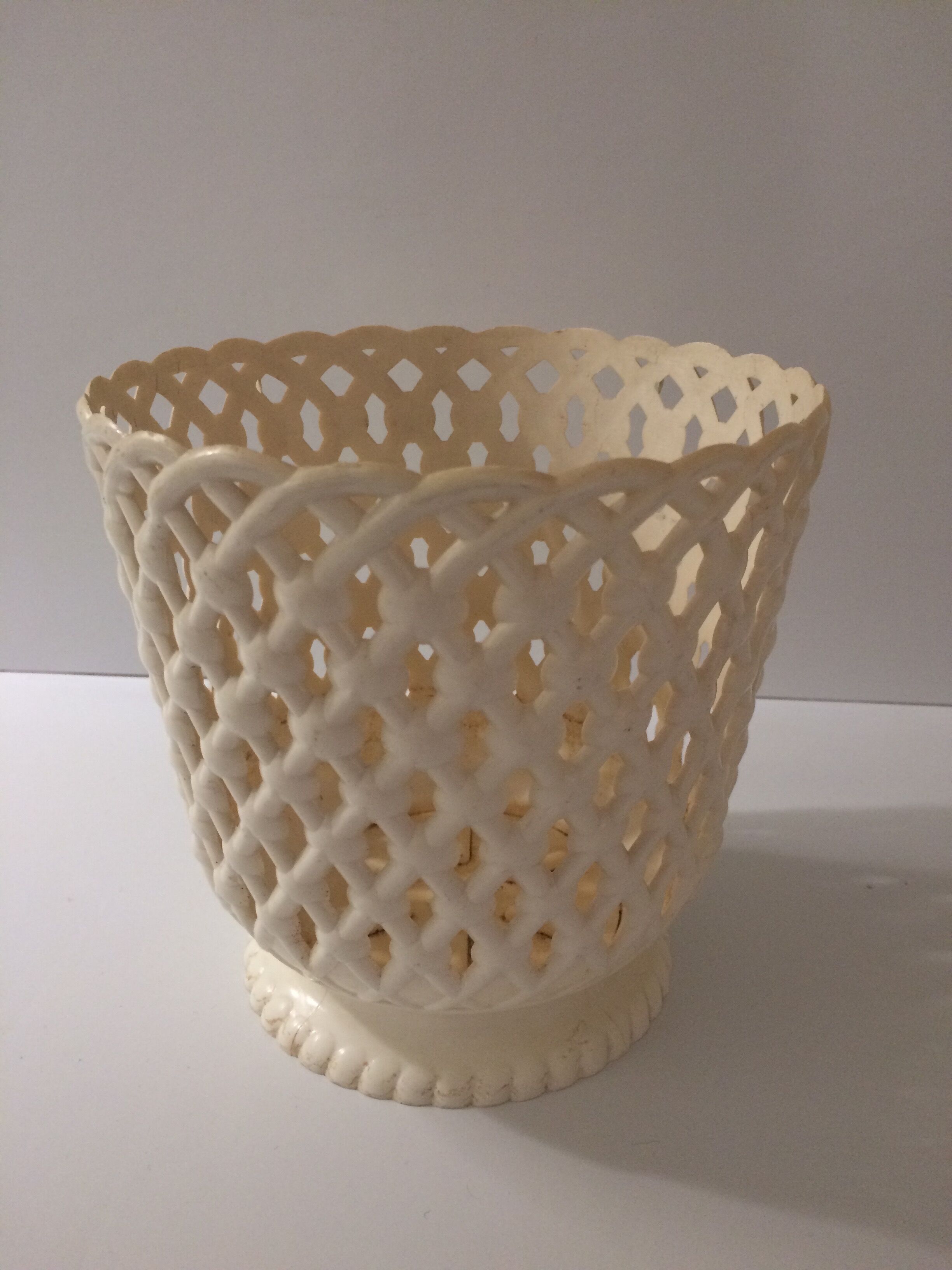 Vintage pot cover 50s