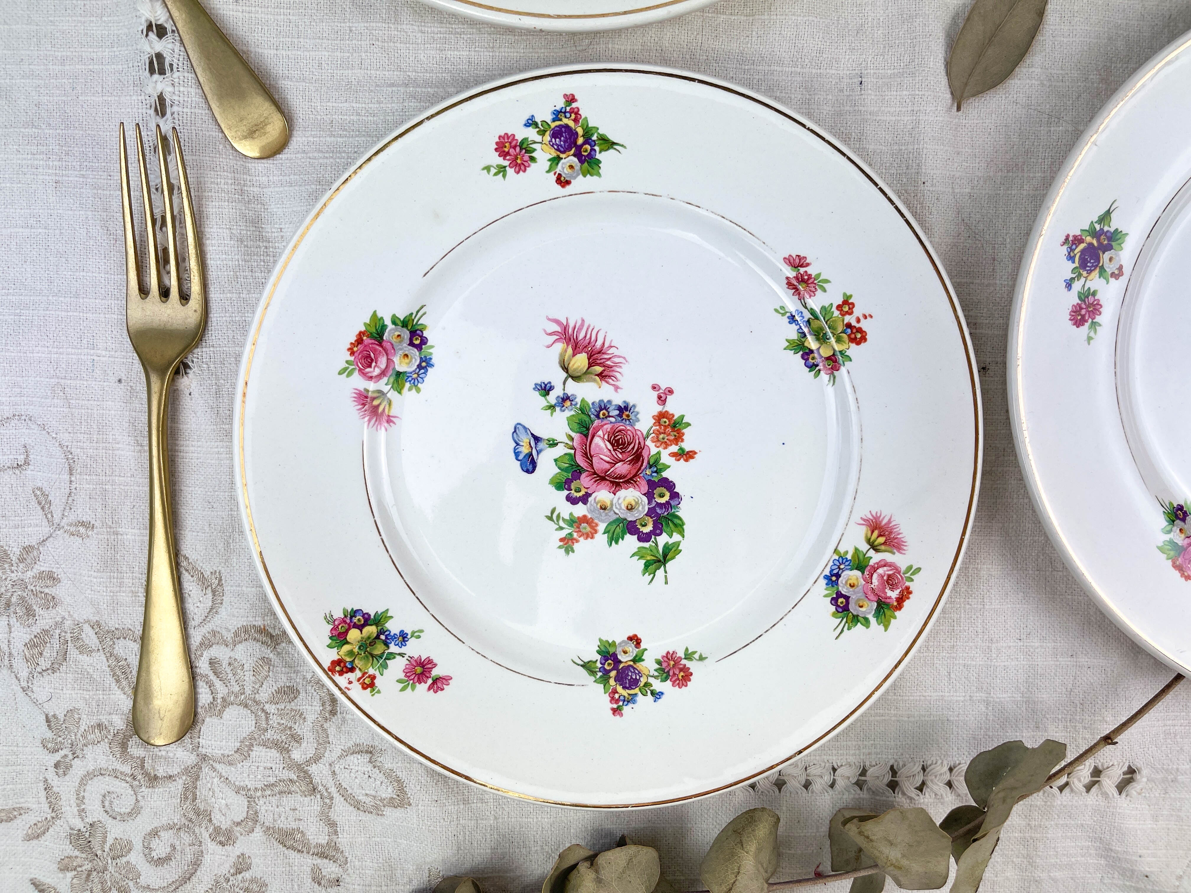 4 small plates iron earth salins model "anny" floral pattern