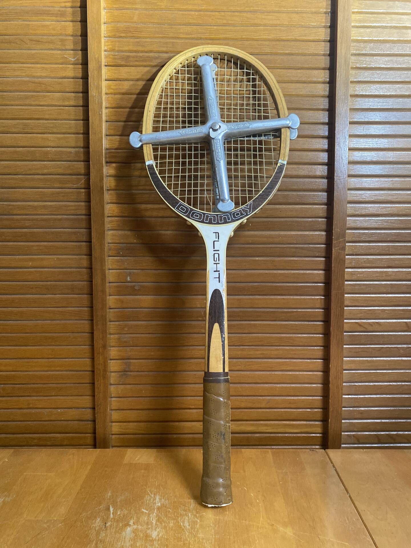 Vintage dunlop flight wooden tennis racket + zéphyr protection