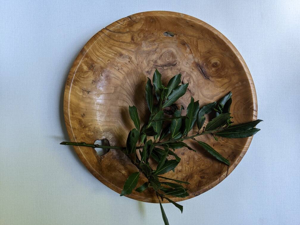 Coupe en bois d'olivier plat ancien artisanal slow décoration campagne