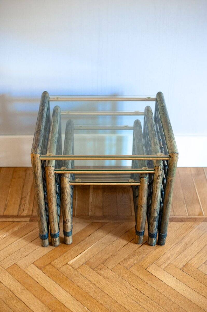Vintage nesting tables in bamboo with glass top by Gallotti & Radice, 1970, set of 3.