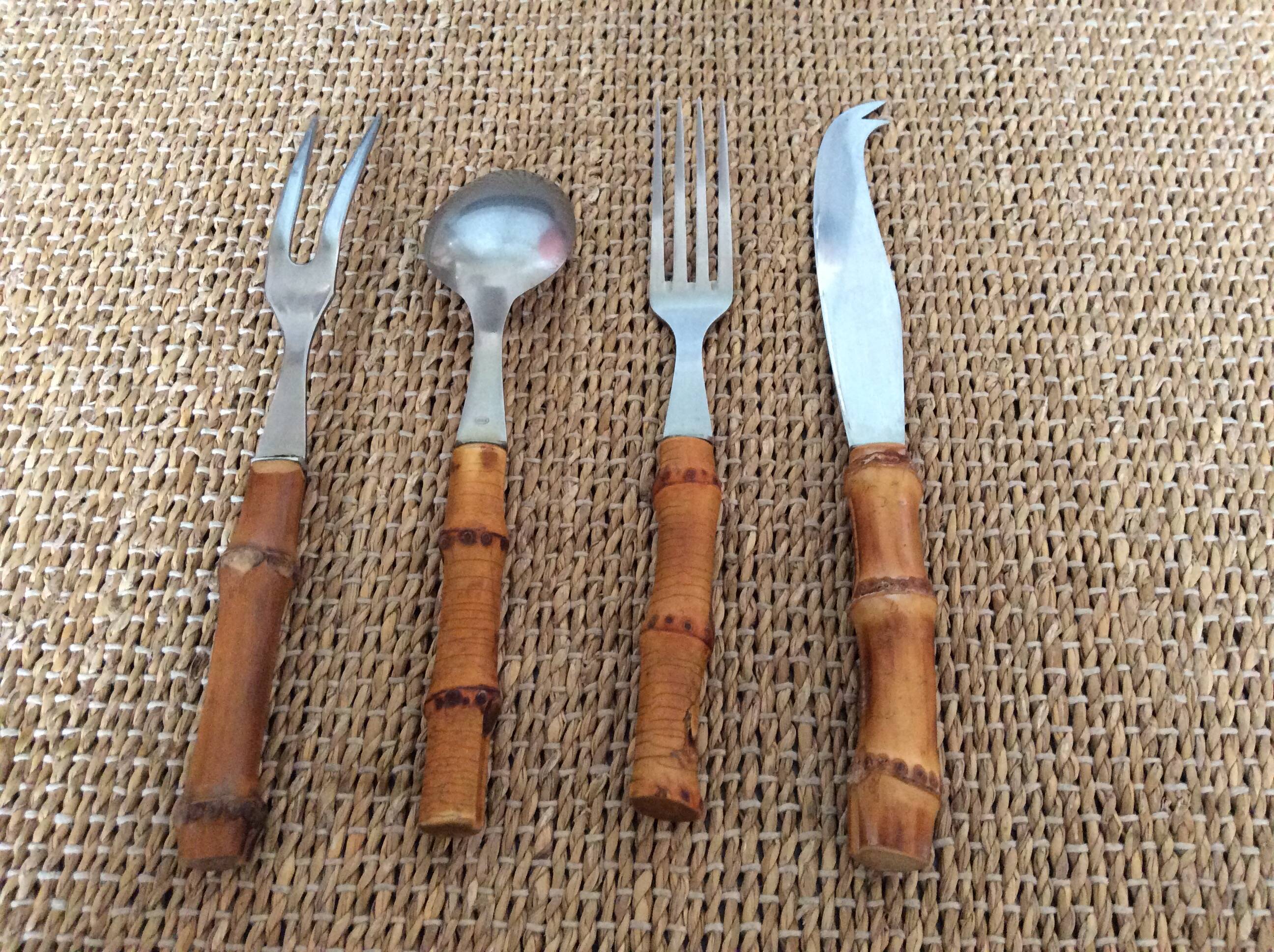 Bamboo cutlery set