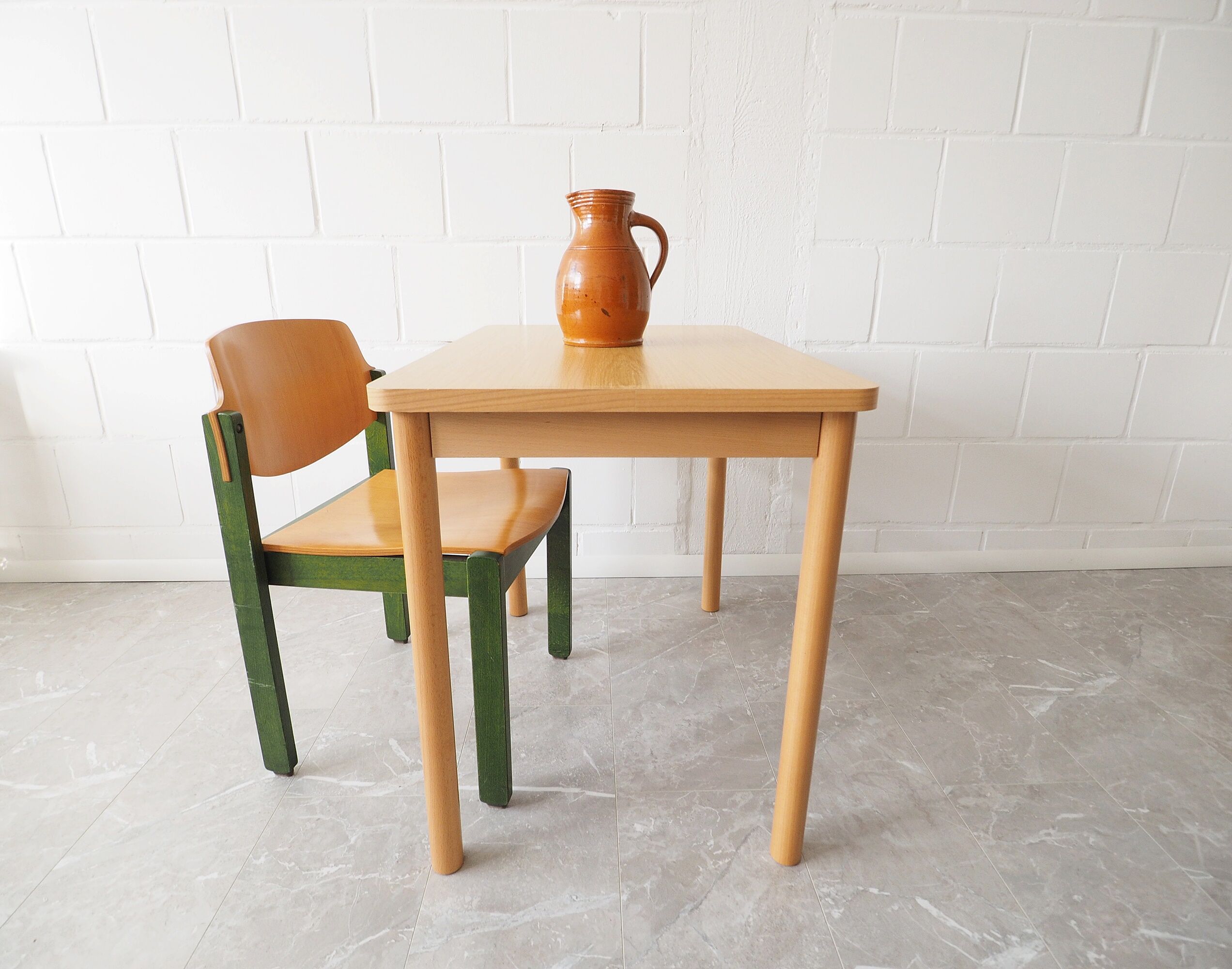 Table de cuisine en bois des années 1980