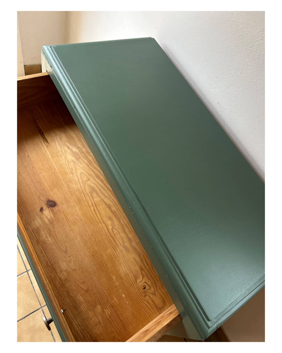 Renovated vintage chest of drawers