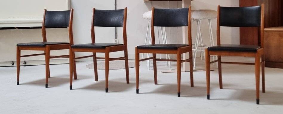 Chaises du milieu du siècle