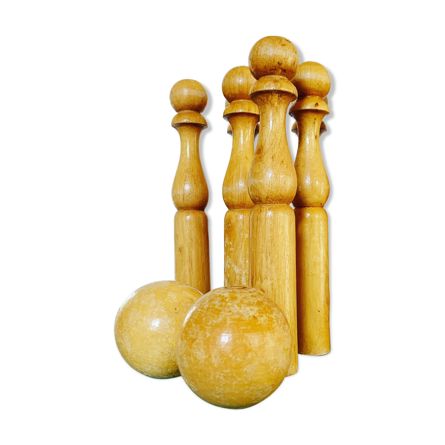Set of 7 vintage wooden skittles and two balls