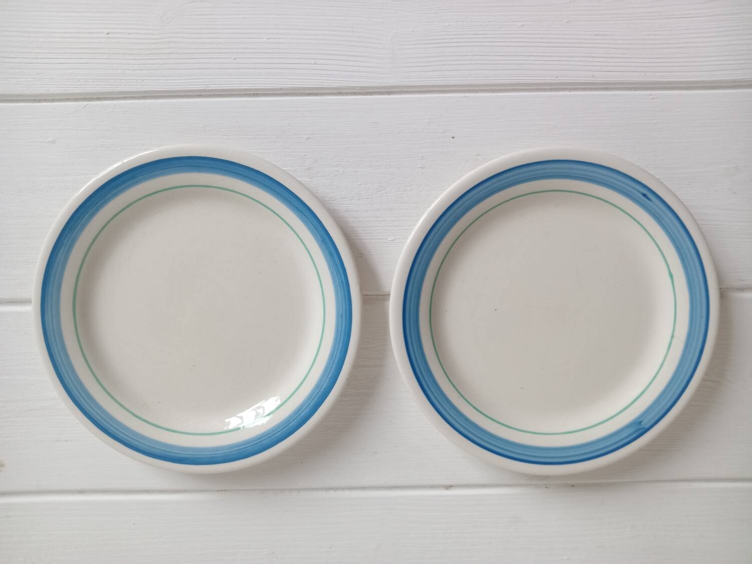 2 assiettes à dessert