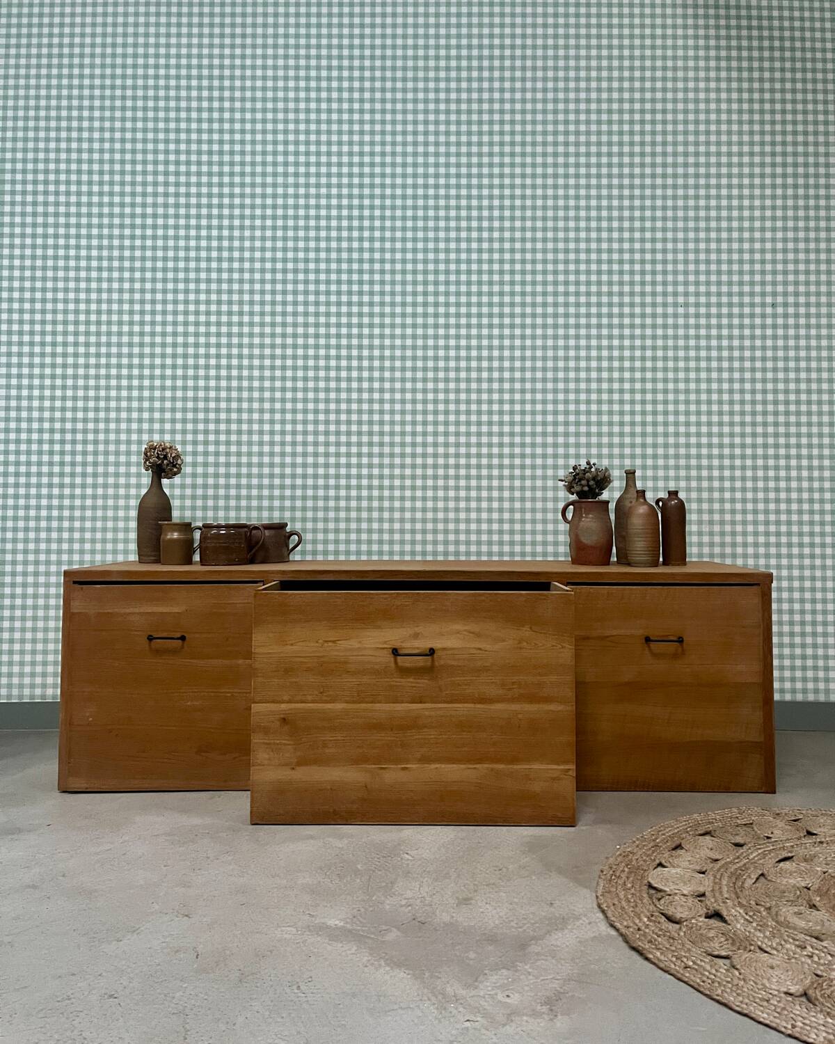 Large low buffet 50s (renovated)