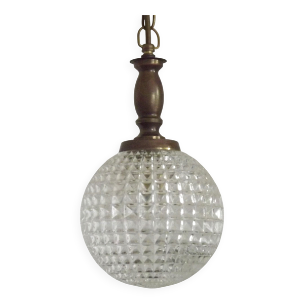 Lustre en verre moulé et laiton vintage français des années 1970, lampe suspendue en globe.