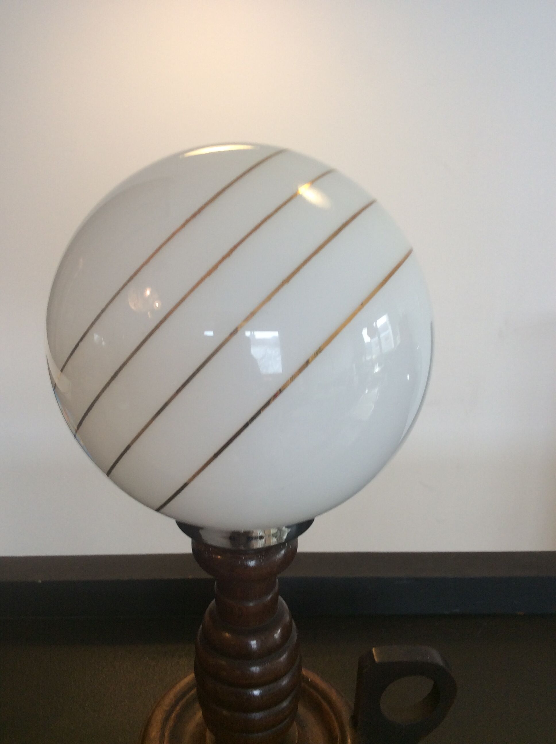 Scandinavian lamp in wood and opaline years 60-70