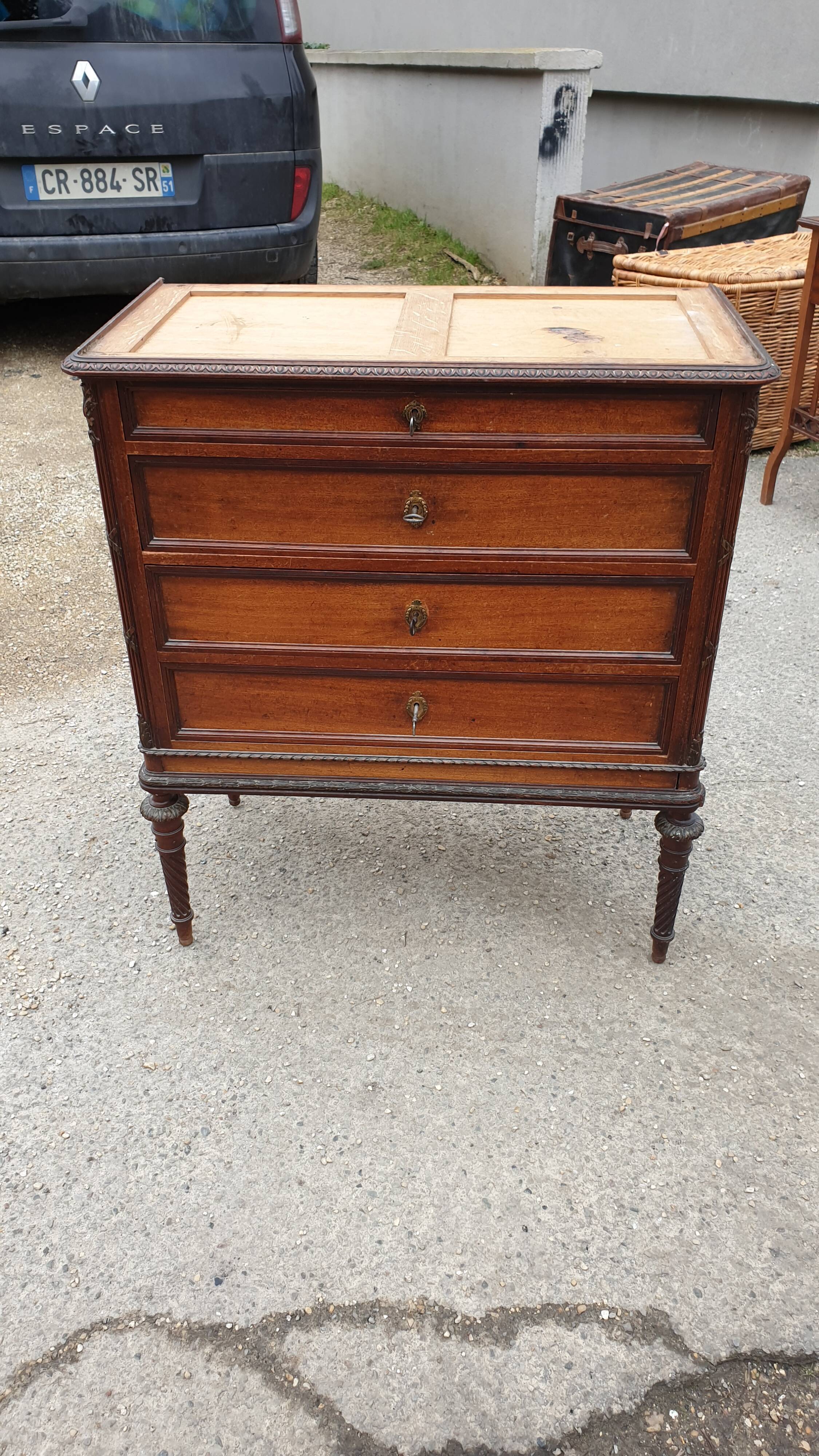 Chest of drawers louis xvi 3 drawers